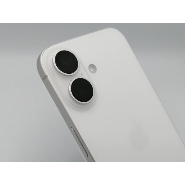 中古】Apple docomo 【SIMフリー】 iPhone 16 128GB ホワイト MYDR3J/A