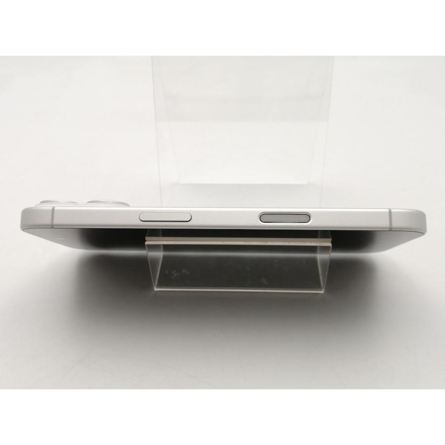 【中古】Apple docomo 【SIMフリー】 iPhone 16 128GB ホワイト MYDR3J/A【ECセンター】保証期間１ヶ月【ランクA】の画像