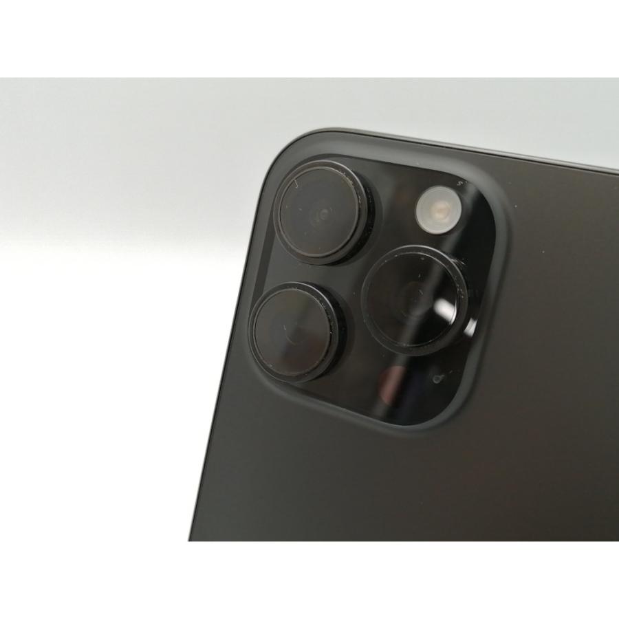 【中古】Apple docomo 【SIMフリー】 iPhone 16 Pro Max 256GB ブラックチタニウム MYWG3J/A【ECセンター】保証期間１ヶ月【ランクA】の画像