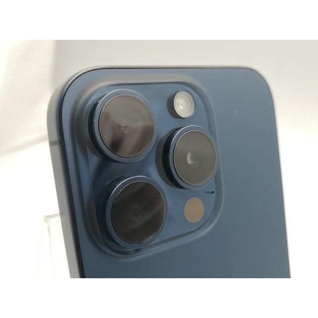 【中古】Apple 国内版 【SIMフリー】 iPhone 15 Pro 256GB ブルーチタニウム MTUG3J/A【ECセンター】保証期間１ヶ月【ランクA】の画像