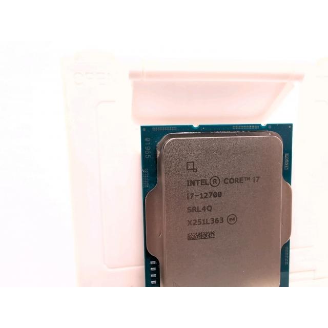 中古】Intel Core i7-12700(2.1GHz) Bulk LGA1700/12C(P:8C/E:4C)/20T