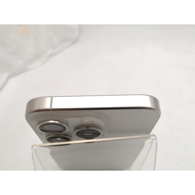 中古】Apple 国内版 【SIMフリー】 iPhone 15 Pro 256GB ホワイト