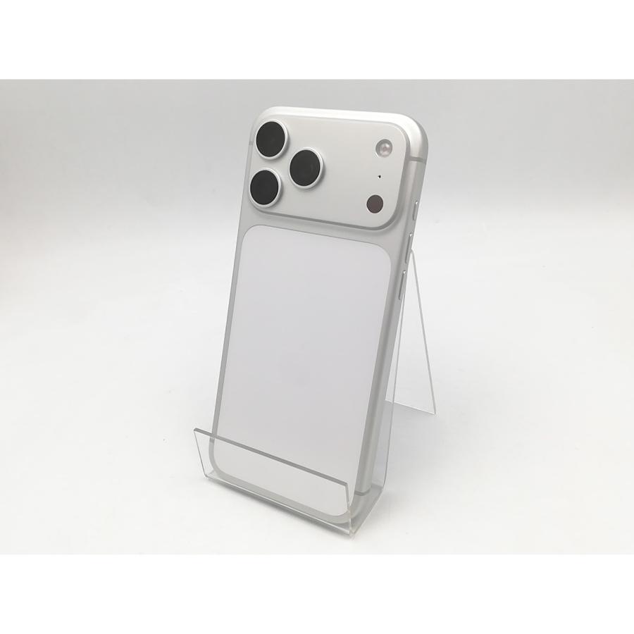 中古】Apple 国内版 【SIMフリー】 iPhone 17 Pro Max 256GB シルバー