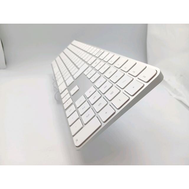 中古】Apple Magic Keyboard（テンキー付き/Appleシリコン搭載Mac用