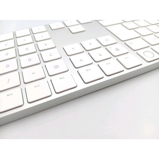 中古】Apple Magic Keyboard（テンキー付き/Appleシリコン搭載Mac用