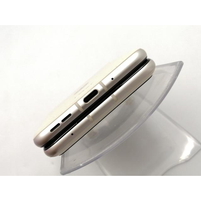 中古】MOTOROLA 国内版 【SIMフリー】 motorola razr 40 バニラ