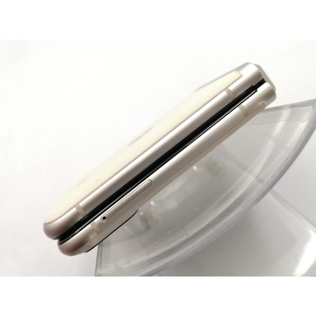 中古】MOTOROLA 国内版 【SIMフリー】 motorola razr 40 バニラ