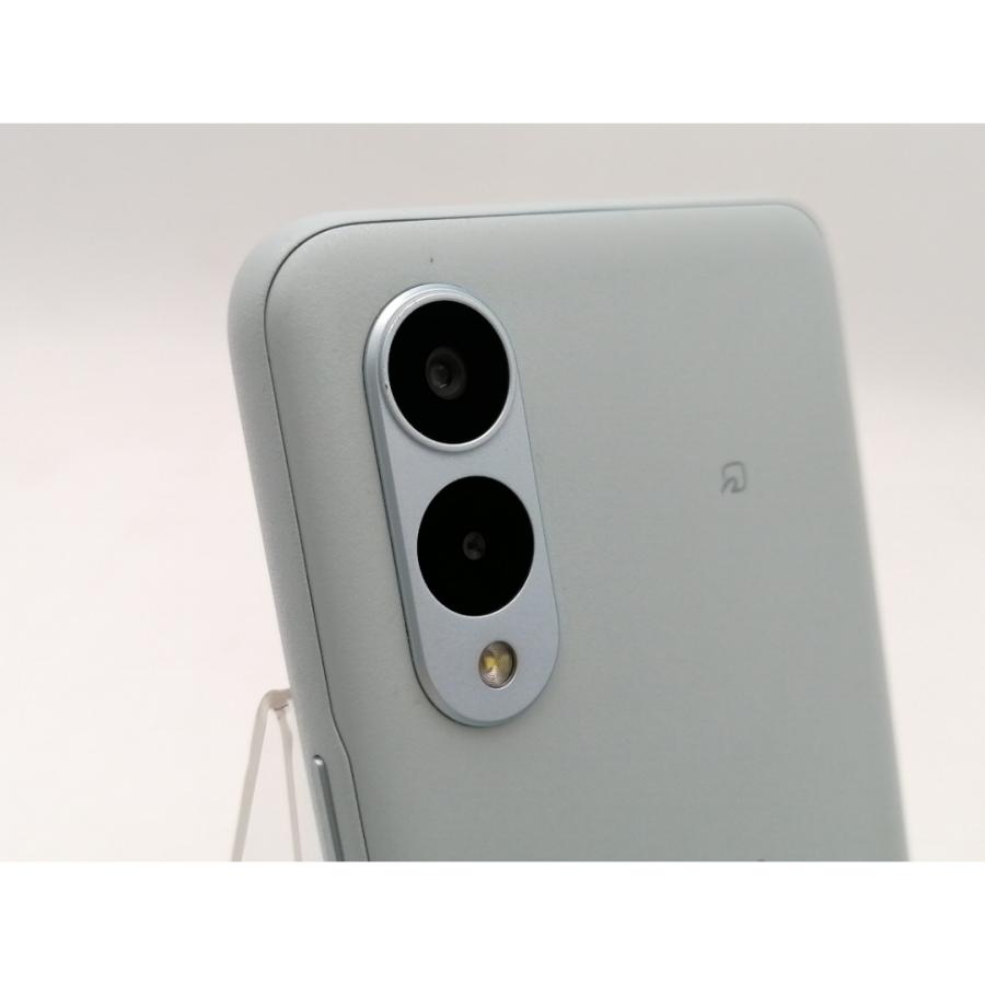 中古】FCNT docomo 【SIMフリー】 arrows We2 ライトブルー 4GB 64GB F