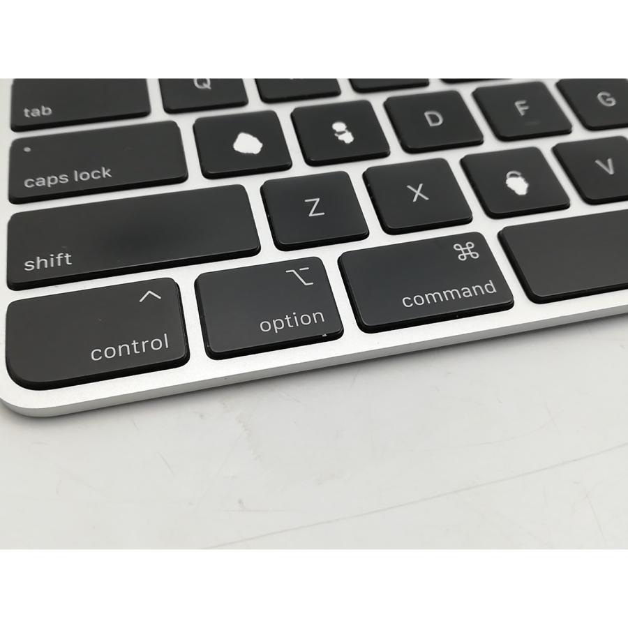 中古】Apple Magic Keyboard（テンキー付き/ブラックキー/Apple