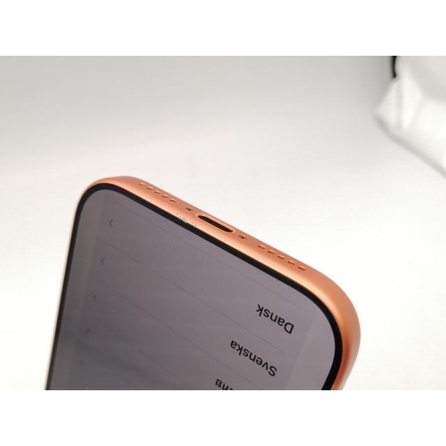 中古】Apple au 【SIMフリー】 iPhone 17 Pro 256GB コズミック