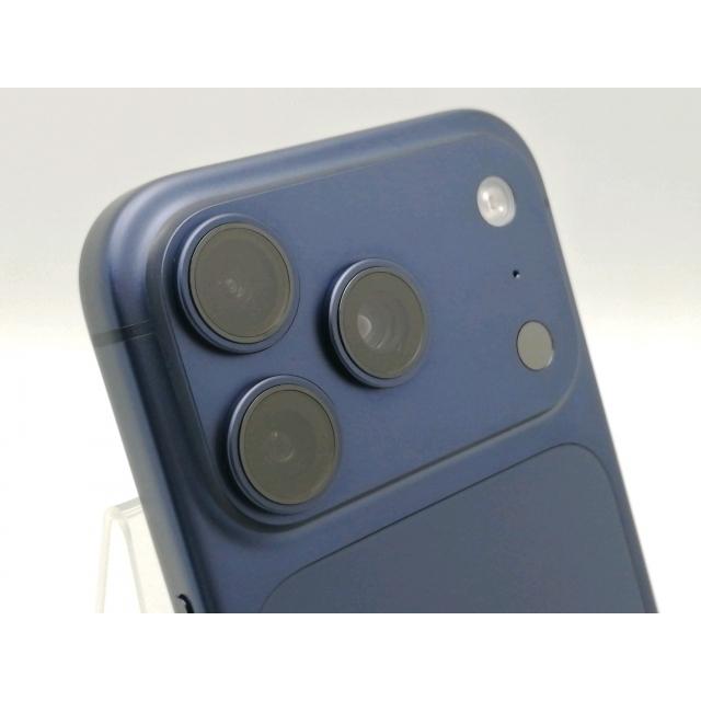 中古】Apple 国内版 【SIMフリー】 iPhone 17 Pro 256GB ディープ