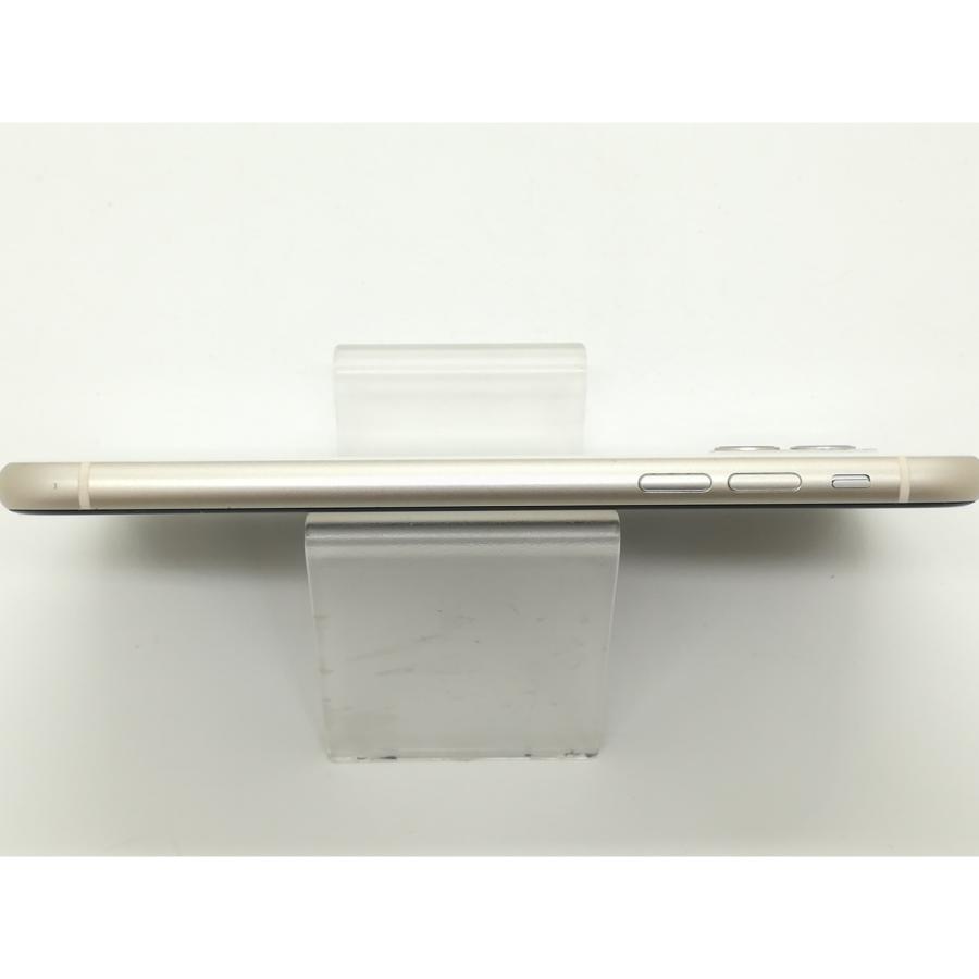 中古】Apple docomo 【SIMロック解除済み】 iPhone 11 64GB ホワイト