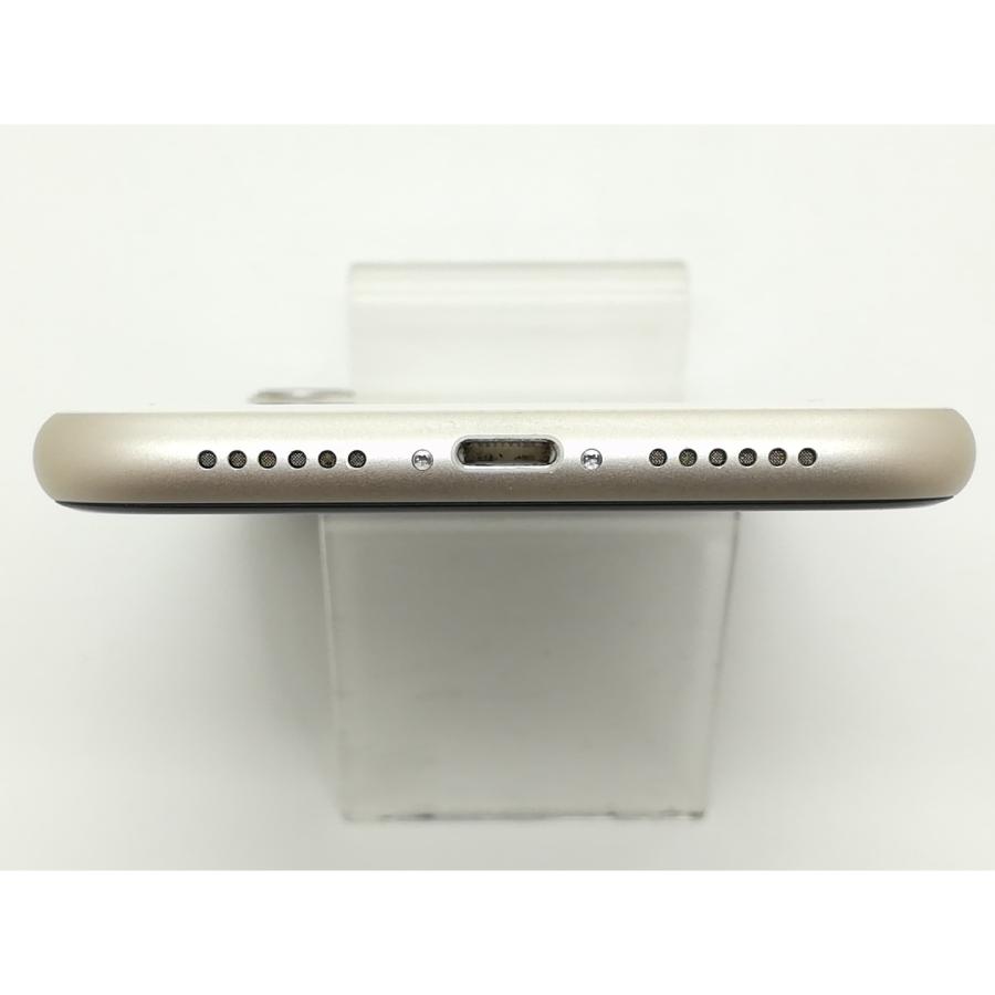 中古】Apple docomo 【SIMロック解除済み】 iPhone 11 64GB ホワイト