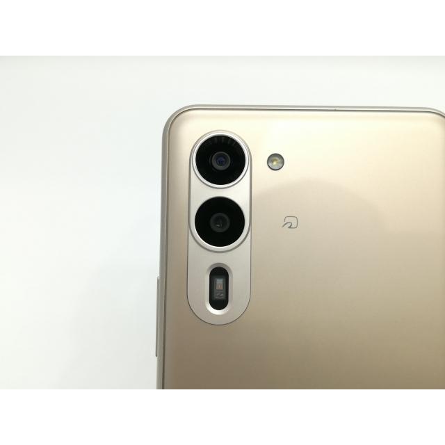 中古】FCNT 国内版 【SIMフリー】 arrows We2 Plus シャンパンシルバー