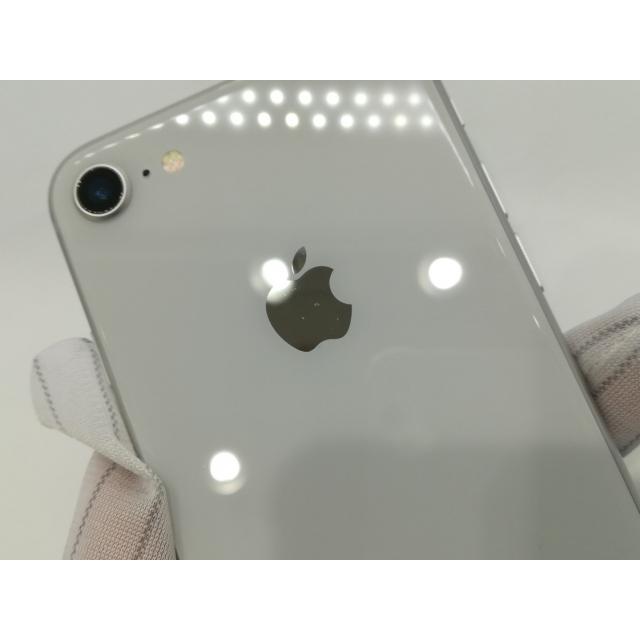 中古】Apple SoftBank 【SIMロック解除済み】 iPhone 8 64GB シルバー