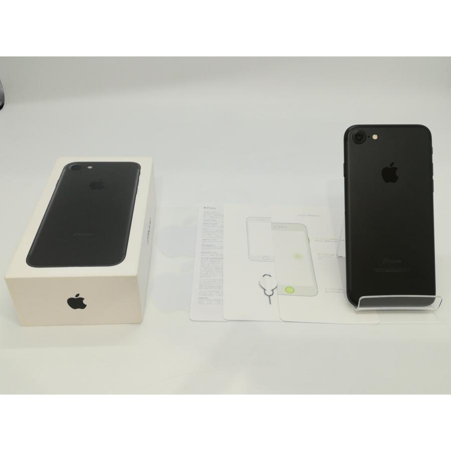 中古】Apple docomo 【SIMロック解除済み】 iPhone 7 32GB