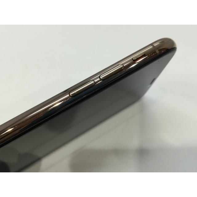 中古】Apple au 【SIMロック解除済み】 iPhone XS 64GB ゴールド