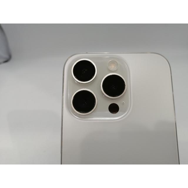 【中古】Apple 国内版 【SIMフリー】 iPhone 15 Pro 256GB ホワイトチタニウム MTUD3J/A【浜松駅前】保証期間１ヶ月【ランクA】の画像