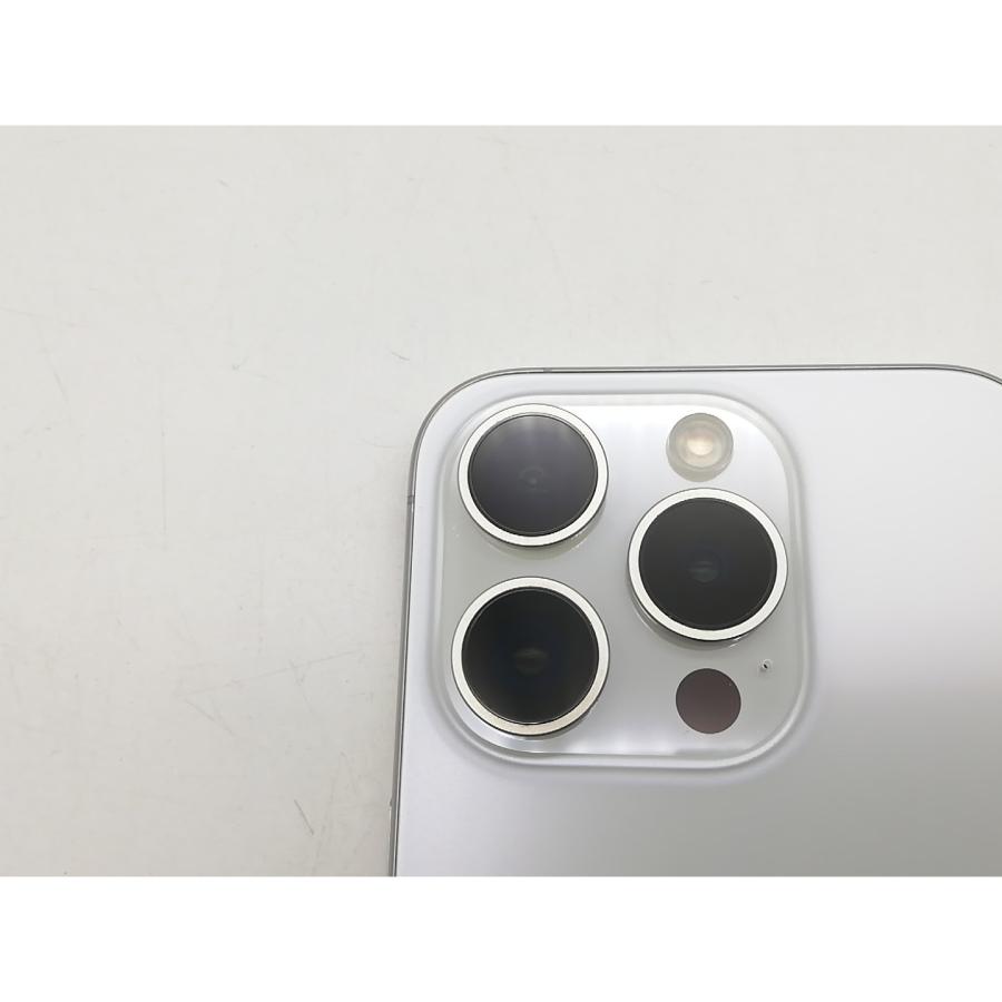 【中古】Apple 国内版 【SIMフリー】 iPhone 15 Pro 128GB ホワイトチタニウム MTU83J/A【鹿児島中町】保証期間１ヶ月【ランクB】の画像