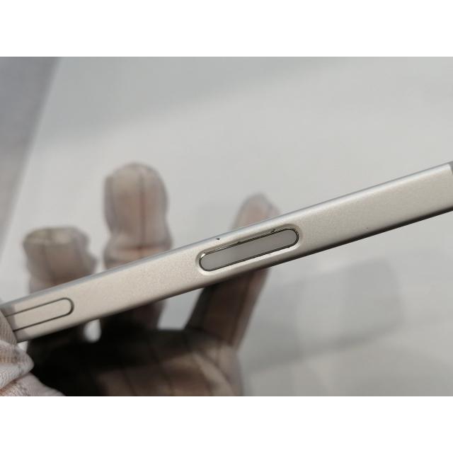 【中古】Apple docomo 【SIMフリー】 iPhone 16 128GB ホワイト MYDR3J/A【秋葉本店】保証期間１ヶ月【ランクB】の画像
