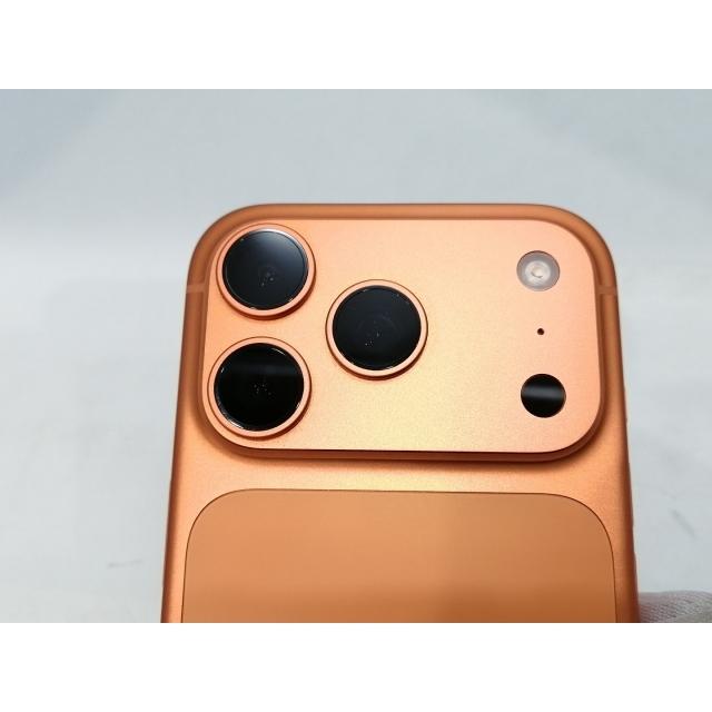 中古】Apple 国内版 【SIMフリー】 iPhone 17 Pro 512GB コズミック
