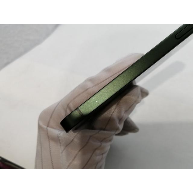 【中古】Apple 国内版 【SIMフリー】 iPhone 13 128GB グリーン MNGG3J/A【小倉駅前】保証期間１ヶ月【ランクB】の画像