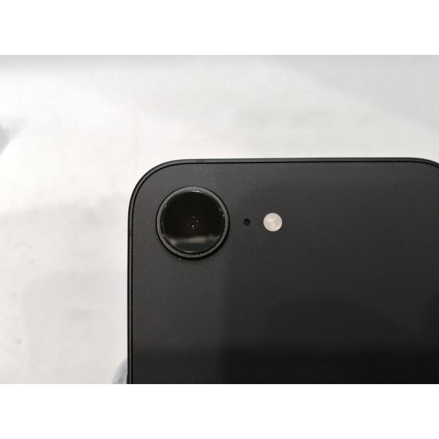 【中古】Apple docomo 【SIMフリー】iPhone 16e 128GB ブラック MD1Q4J/A【浜松駅前】保証期間１ヶ月【ランクB】の画像