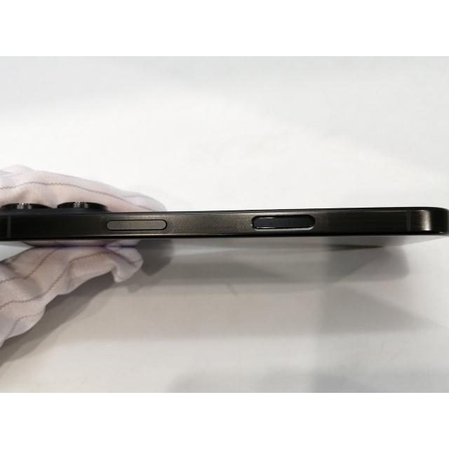 【中古】Apple 国内版 【SIMフリー】 iPhone 16 Pro 256GB ブラックチタニウム MYN03J/A【大阪本店】保証期間１ヶ月【ランクB】の画像