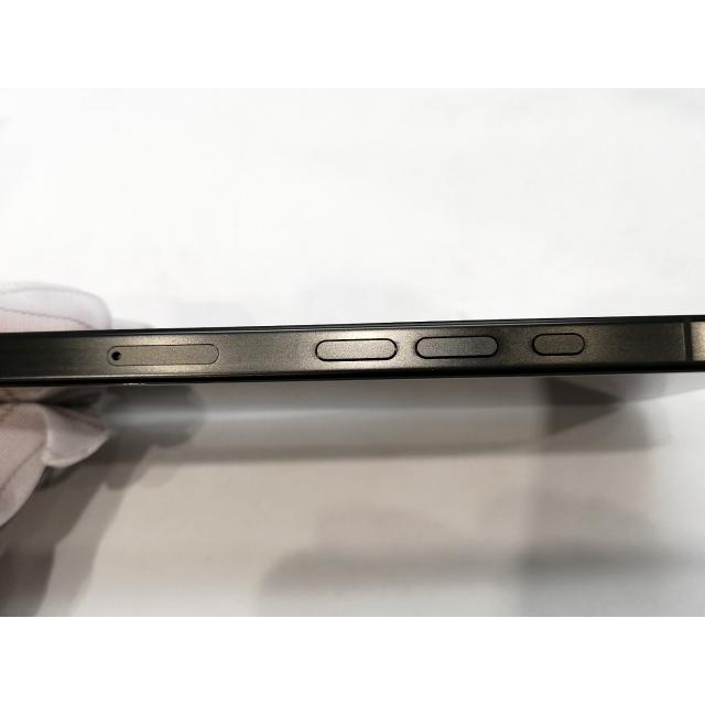 【中古】Apple 国内版 【SIMフリー】 iPhone 16 Pro 256GB ブラックチタニウム MYN03J/A【大阪本店】保証期間１ヶ月【ランクB】の画像