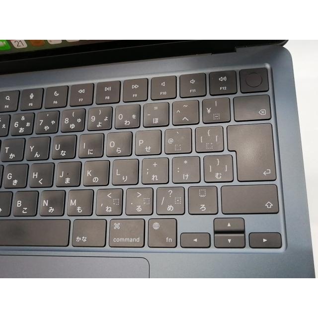 【中古】Apple MacBook Air 13インチ M2(CPU:8C/GPU:8C) 16GB/256GB ミッドナイト MC7X4J/A (M2,2022)【浜松駅前】保証期間１ヶ月【ランクB】の画像