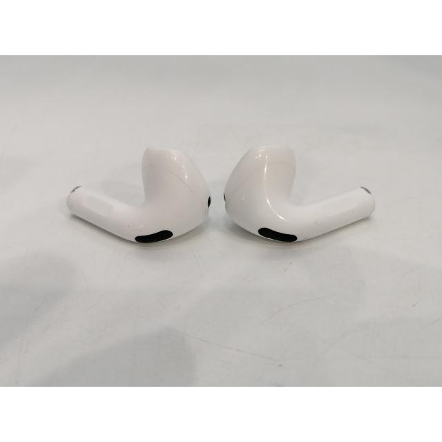 中古】Apple AirPods 4 アクティブノイズキャンセリング搭載モデル