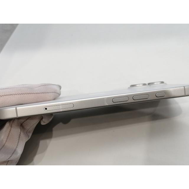 【中古】Apple au 【SIMフリー】 iPhone 16 128GB ホワイト MYDR3J/A【浜松駅前】保証期間１ヶ月【ランクC】の画像
