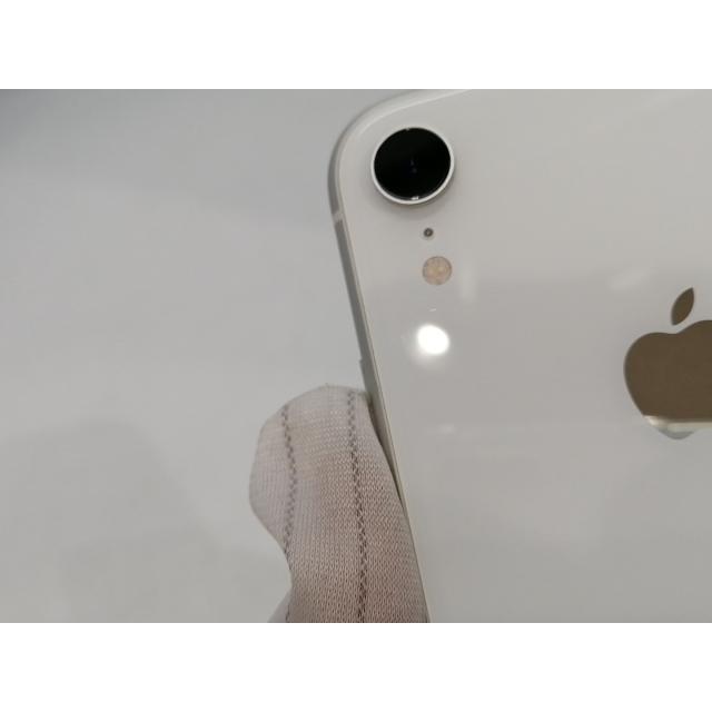 中古】Apple SoftBank 【SIMロック解除済み】 iPhone XR 64GB ホワイト 