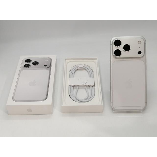 中古】Apple 国内版 【SIMフリー】 iPhone 17 Pro 512GB シルバー