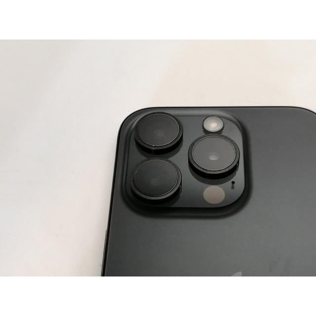 【中古】Apple au 【SIMフリー】 iPhone 15 Pro 512GB ブラックチタニウム MTUH3J/A【高崎モントレー】保証期間１ヶ月【ランクA】の画像