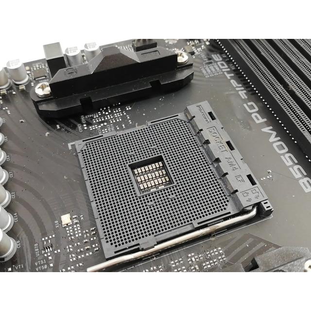 中古】ASRock B550M PG Riptide B550/AM4/2.5GbitLAN/MicroATX【大阪