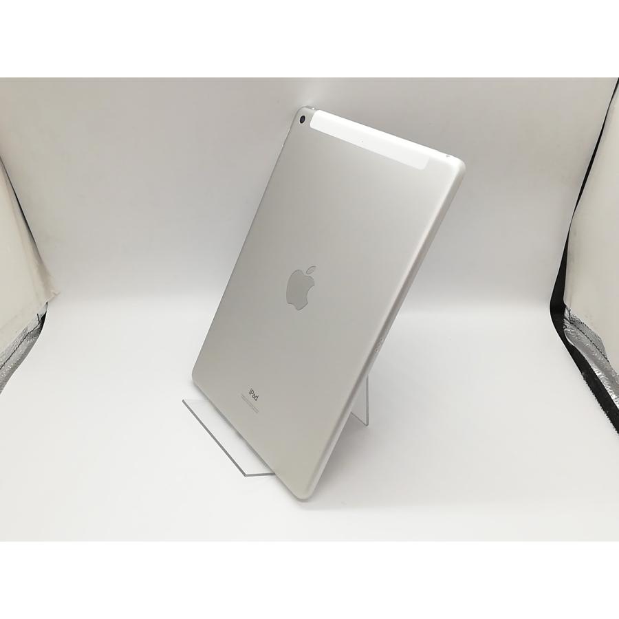 美品 SIMロック解除済 iPad 第8世代 32GB シルバー MYMJ2J/A (au 〇判定) 中古】Apple au 【SIMロック解除済み】 iPad（第8世代/2020） 32GB
