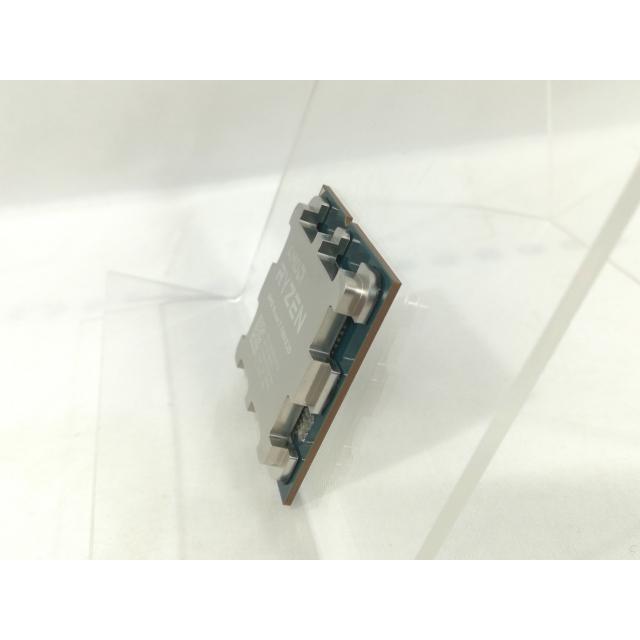 【中古】AMD Ryzen 7 7800X3D (4.2GHz/TC:5GHz) BOX AM5/8C/16T/L3 96MB/Radeon Graphics/TDP 120W【大阪中央局】言いはなつ継続期間１週