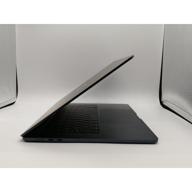 【中古】Apple MacBook Air 15インチ CTO (M3,2024) ミッドナイト M3(CPU:8C/GPU:10C)/16G/512G【大阪本店】保証期間１ヶ月【ランクA】の画像