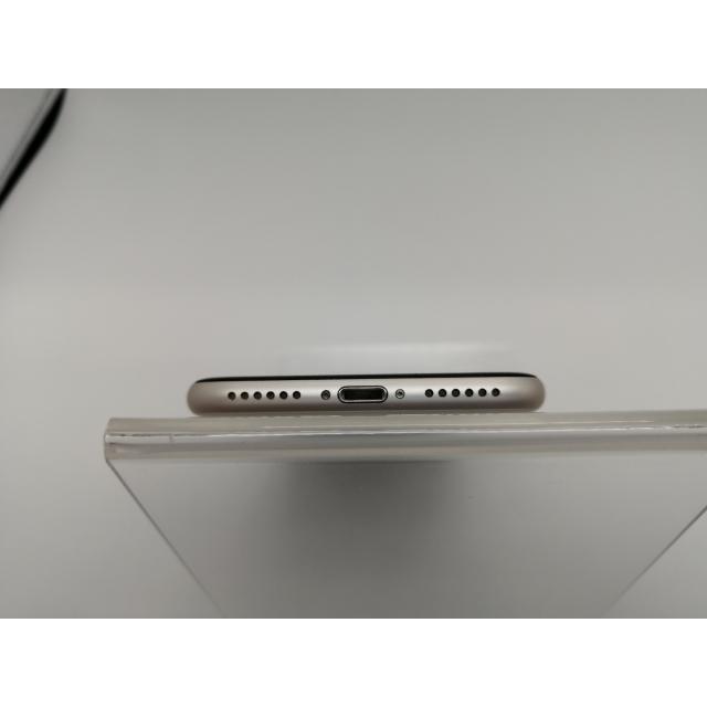 【中古】Apple 国内版 【SIMフリー】 iPhone SE（第3世代） 128GB スターライト MMYG3J/A【大阪本店】保証期間１ヶ月【ランクA】の画像