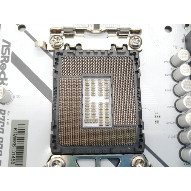 中古】ASRock B760 Pro RS/D4 WiFi White B760(DDR4)/LGA1700/ATX