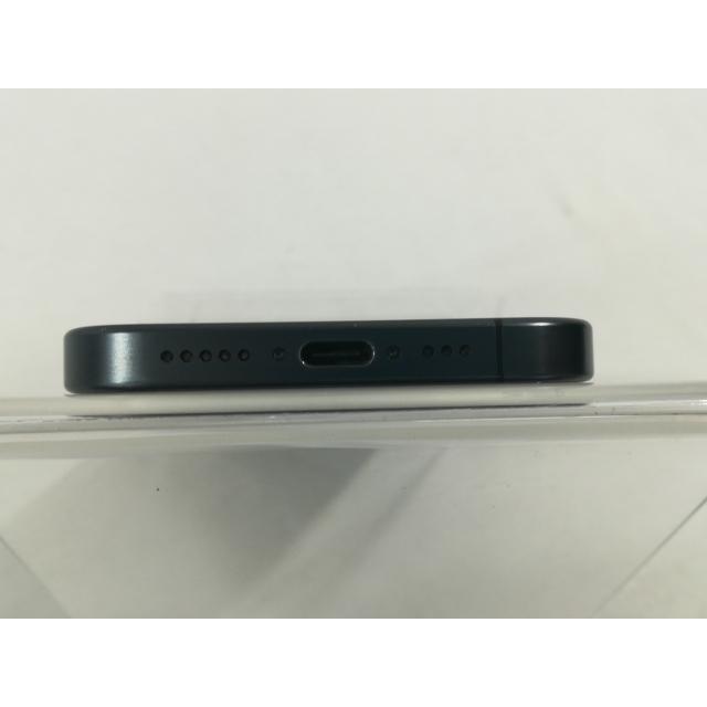 【中古】Apple SoftBank 【SIMフリー】 iPhone 15 Pro 256GB ブラックチタニウム MTUC3J/A【なんば】保証期間１ヶ月【ランクB】の画像