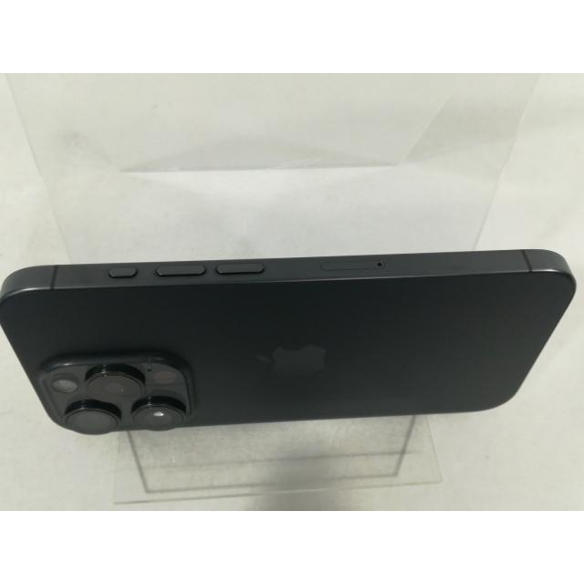 【中古】Apple SoftBank 【SIMフリー】 iPhone 15 Pro 256GB ブラックチタニウム MTUC3J/A【なんば】保証期間１ヶ月【ランクB】の画像