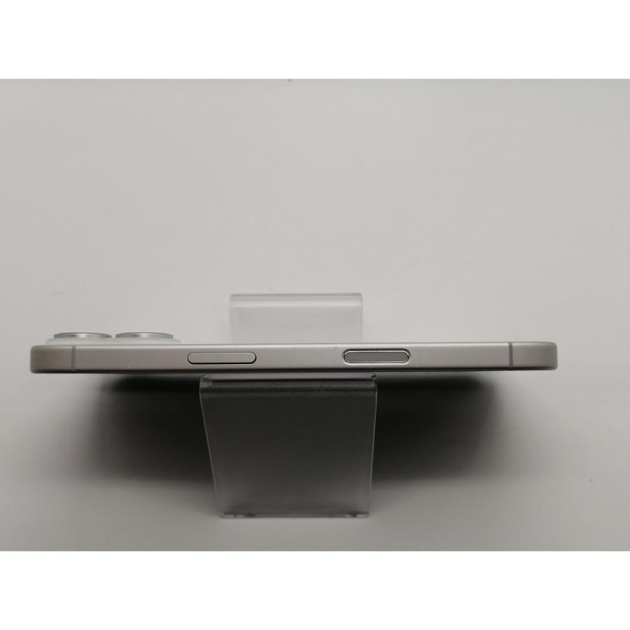 【中古】Apple 国内版 【SIMフリー】 iPhone 16 256GB ホワイト MYDX3J/A【仙台イービーンズ】保証期間１ヶ月【ランクB】の画像