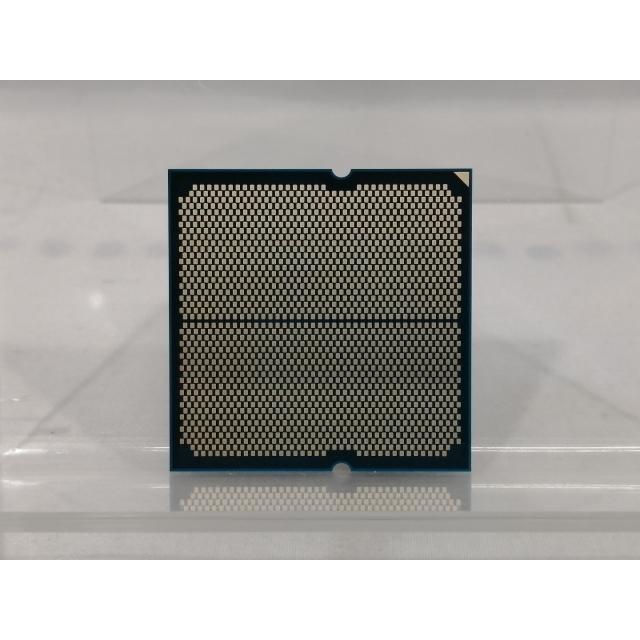 中古】AMD Ryzen 7 8700G (4.2GHz/TC:5.1GHz) BOX AM5/8C/16T/L3 16MB