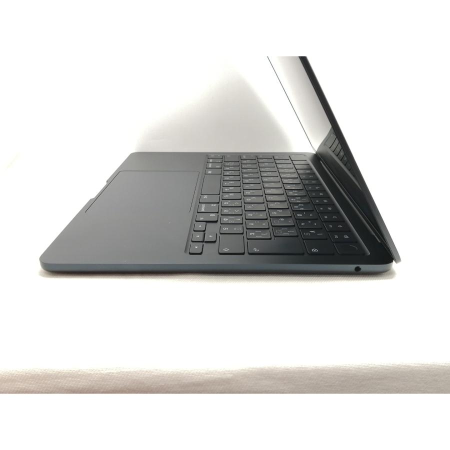 【中古】Apple MacBook Air 13インチ CTO (M2,2022) ミッドナイト M2(CPU:8C/GPU:8C)/16G/512G/67W(70W) AC【仙台駅東口】保証期間１ヶ月【ランクA】の画像
