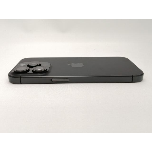 【中古】Apple 国内版 【SIMフリー】 iPhone 15 Pro 256GB ブラックチタニウム MTUC3J/A【新宿東口】保証期間１ヶ月【ランクC】の画像