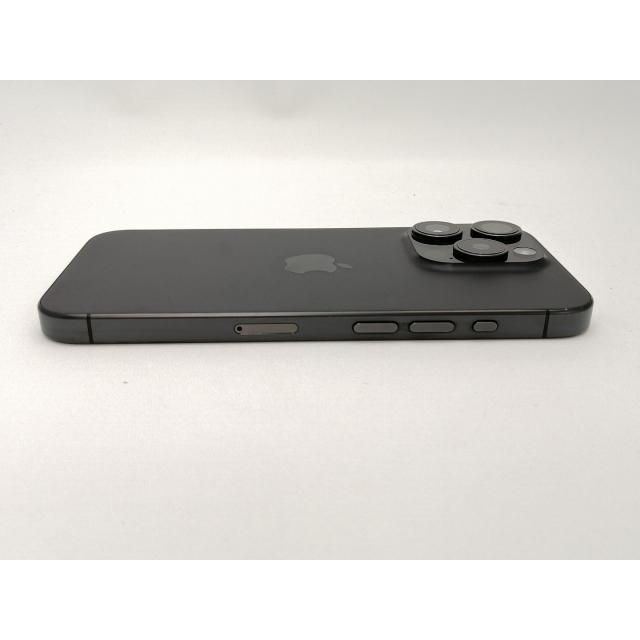 【中古】Apple 国内版 【SIMフリー】 iPhone 15 Pro 256GB ブラックチタニウム MTUC3J/A【新宿東口】保証期間１ヶ月【ランクC】の画像