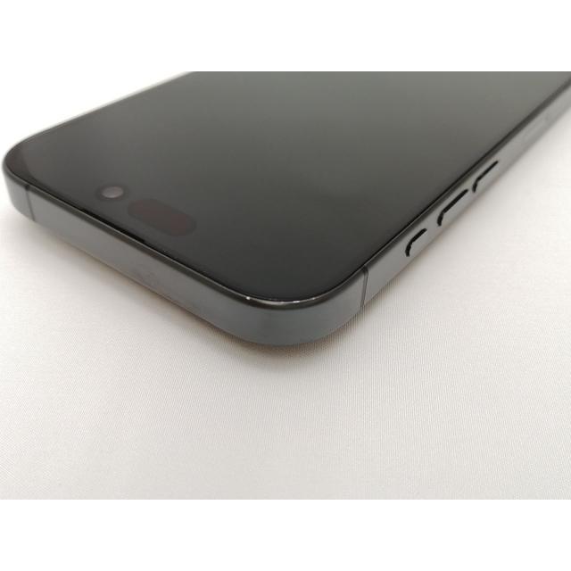 【中古】Apple 国内版 【SIMフリー】 iPhone 15 Pro 256GB ブラックチタニウム MTUC3J/A【新宿東口】保証期間１ヶ月【ランクC】の画像