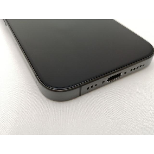 【中古】Apple 国内版 【SIMフリー】 iPhone 15 Pro 256GB ブラックチタニウム MTUC3J/A【新宿東口】保証期間１ヶ月【ランクC】の画像